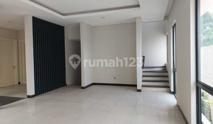 For Sale or For Rent 3-Story House in Grand Kenjeran 2