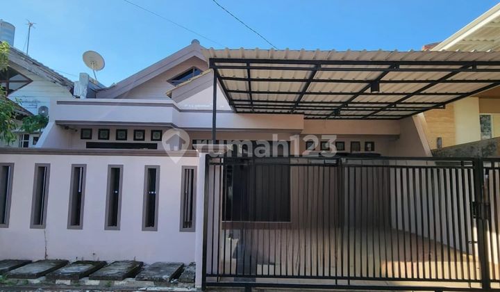 Disewakan Rumah Nirwarna Eksekutif Sby Timur