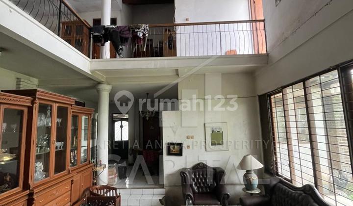 Rumah Tinggal siap Huni Dengan Taman dan Gazebo Terawat di Sukaraja Bandung