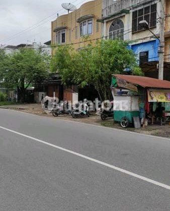 Tanah di Pinggir Jalan Negara / Aksara Tanah di Pinggir Jalan Negara / Aksara
