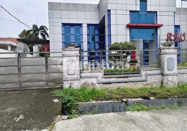 Rumah Sakit Lengkap Rumah Sakit Lengkap