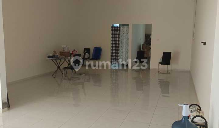 FOR SALE SHOPHOUSE IN BUSY COMMERCIAL ZONE NEAR ACTIVE BUSINESS AREA, 2 FLOORS, FREEHOLD CERTIFICATE 2