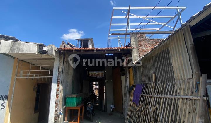  Dijual Cepat - Rumah Strategi Cocok untuk Usaha dapat 2 Jalan 2