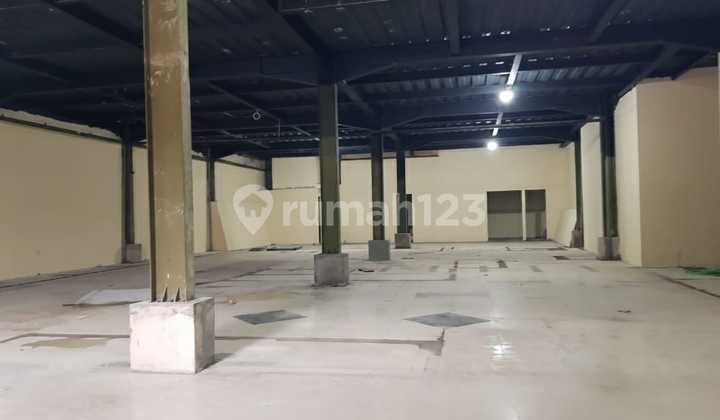 Commercial Space on Srondol Main Road, Setiabudi 2