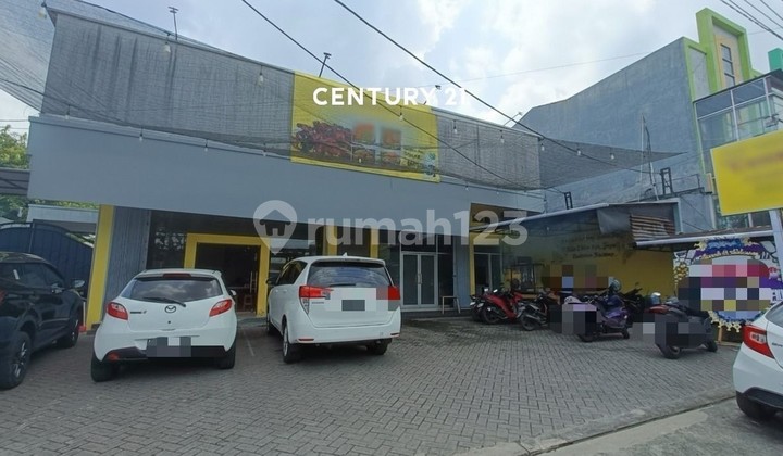 Ruko Luas SHM Cocok untuk Tempat Usaha Strategis di Gajah Raya