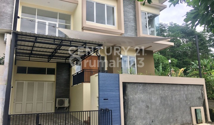 Rumah Modern SHM View Bagus di Kawasan Elite Graha Candi Golf 1