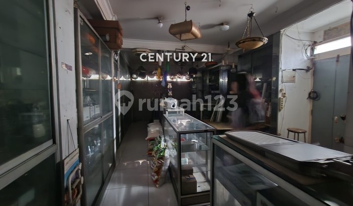 Ruko 3 Strategis Siap Pakai di Mt Haryono Semarangi 2