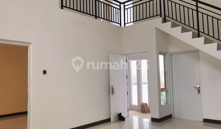 Rumah Mewah SHM View Kota & Laut di Bukit Wahid Semarang 2