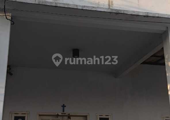 For Sale 2-Story Ready-to-Live House in Cipondoh Area, Tangerang 2