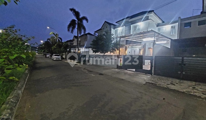 Dijual Rumah Baru Semi Furnished Siap Huni di Cluster Serpong Park Boulevard Dijual Rumah Baru Semi Furnished Siap Huni di Cluster Serpong Park Boulevard