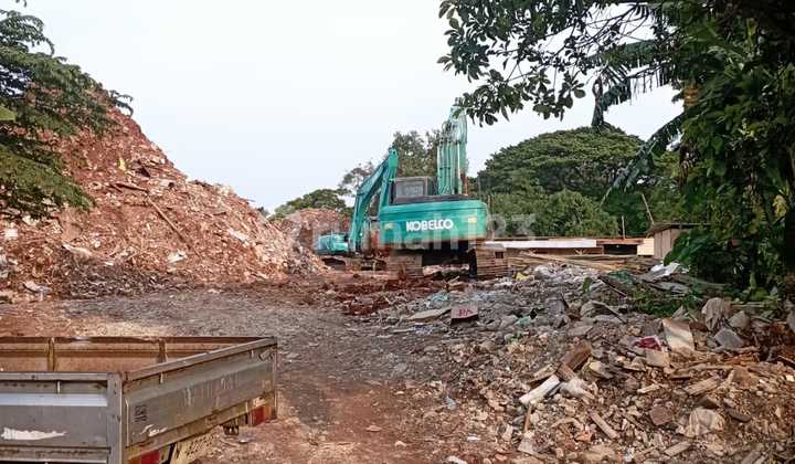 Disewakan Tanah Super Strategis di Jl Raya Cisauk Cocok usaha sarana olahraga