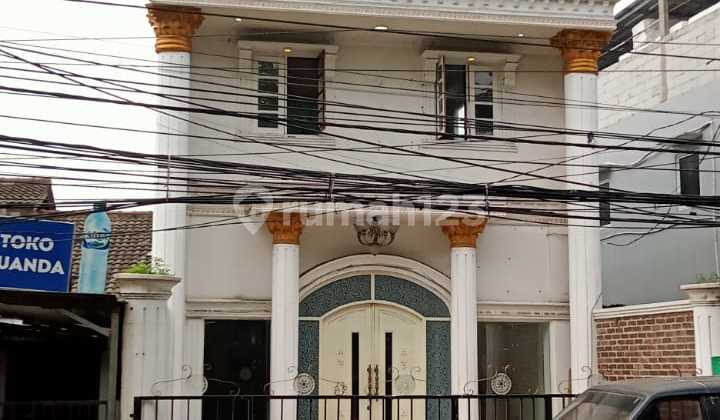 For Sale: Commercial Property in the Form of a Shop House on Jl Raya Imam Bonjol Karawaci