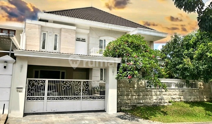 Jual Rumah Mewah di Graha Family