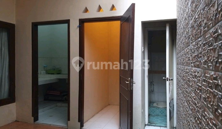 rumah di Taman Puspa Raya Citraland Utama 2
