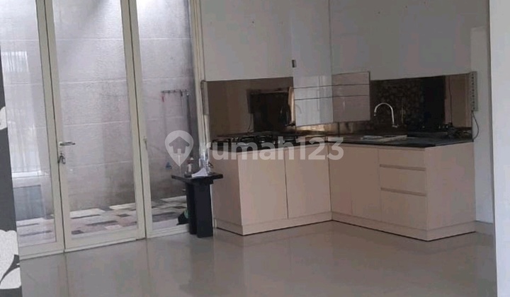 Jual Rumah Pakuwon Indah Surabaya Barat