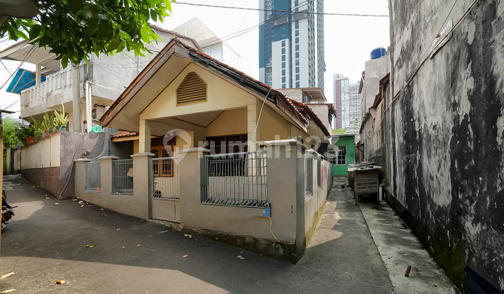 Di@jual Cepat@rumah@strategis@di.jln@h@sainan@pondok@cina@depok