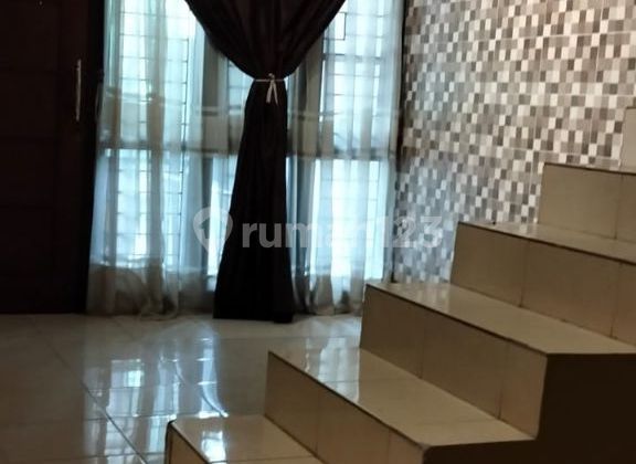 Rumah Bagus di Perumahan Cibubur Residence 2
