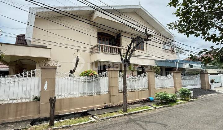 Rumah Luas dan Mewah Strategis Cocok untuk Usaha di Rawamangun