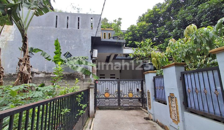 For sale Koko Dam House Large Area Livable Near Jati Asih Toll Road For sale Koko Dam House Large Area Livable Near Jati Asih Toll Road