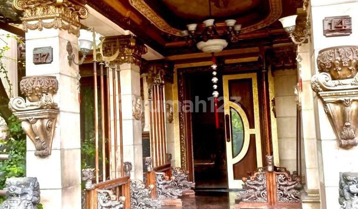 Rumah Perpaduan Tionghoa dan Jawa Modern di Kemang Pratama