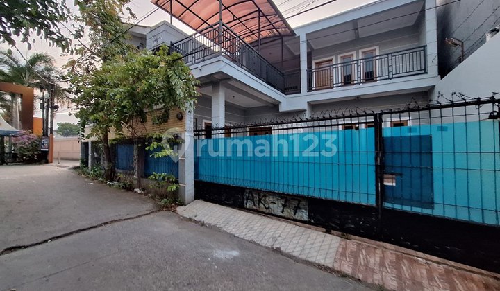 Rumah Mewah Murah Strategis Jatiwarna Bagus