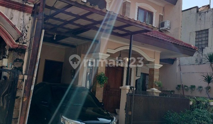 Dijual Rumah 2 Lt Sisp Huni Dalam Perumahan Grand Galaxy 2