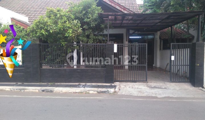 Dijual Rumah Second Terawat Bonus Bangunan Usaha Dalam Perumahan Besar Di Jatiwaringin Dijual Rumah Second Terawat Bonus Bangunan Usaha Dalam Perumahan Besar Di Jatiwaringin