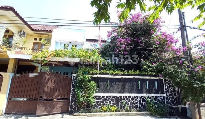 Dijual Rumah Terawat Siap Huni Lokasi Strategi