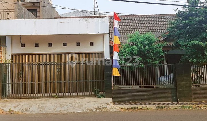 Dijual Rumah Second Terawat Bonus Bangunan Usaha Dalam Perumahan Besar Di Jatiwaringin 2