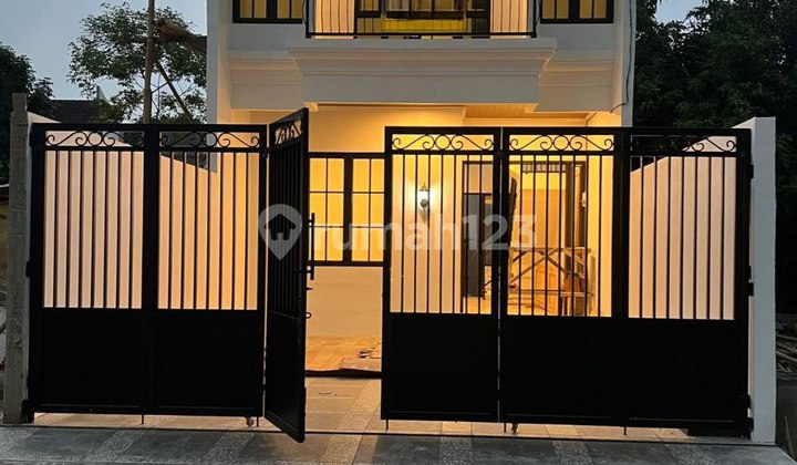 Dijual Ruamh Murah Baru Klasik Modern Lokasi Strategi
