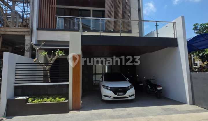 Rumah 2 Lantai & Private Pool Dekat Ugm Jl Palagan Km 1