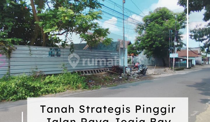 Strategic Land on the Side of Jogja Bay Highway, Maguwo Stadium