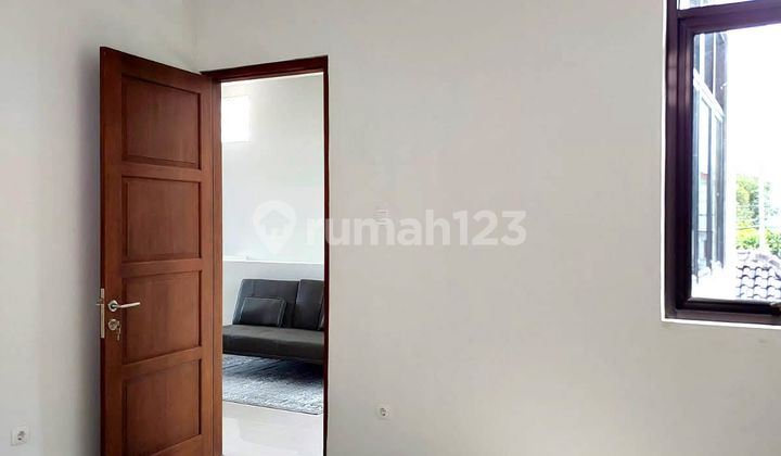 New & Strategic House in Bustling Area Near Jl Kaliurang Market 2