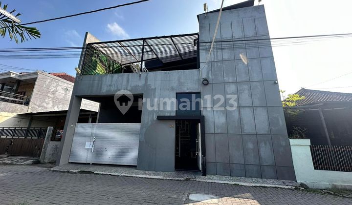 Rumah + Kantor 3 Lantai Strategis di Selatan Prawirotaman