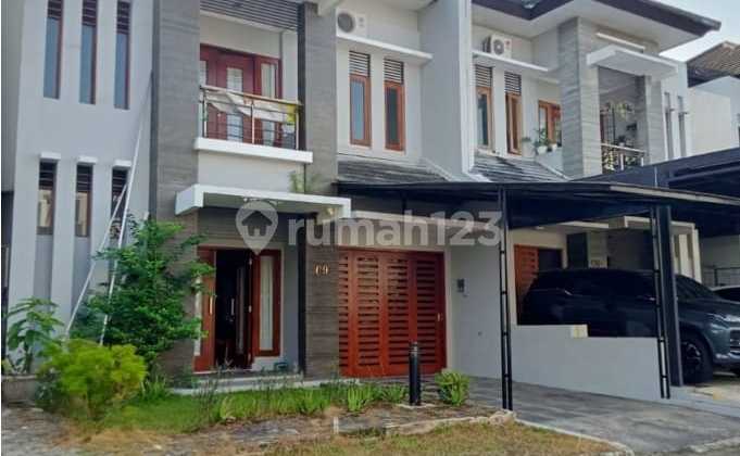 Affordable & Strategic House in the Elite Housing Complex on Jl Palagan, Sleman