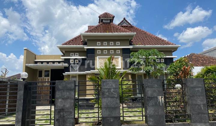 Rumah Strategis Dekat Bandara Adisucipto dan Mall Ambarukmo Rumah Strategis Dekat Bandara Adisucipto dan Mall Ambarukmo