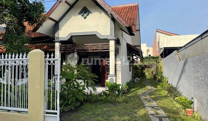 Kost Paviliun Unik + Rumah Induk Strategis di Seturan Kost Paviliun Unik + Rumah Induk Strategis di Seturan