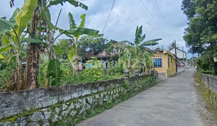 Strategic Land Near UII & Kopi Rolas on Degolan Street, Kaliurang KM 14 Strategic Land Near UII & Kopi Rolas on Degolan Street, Kaliurang KM 14