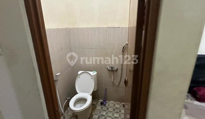 Strategic Boarding House with 12 Rooms near Adi Sucipto Airport, Sleman 2