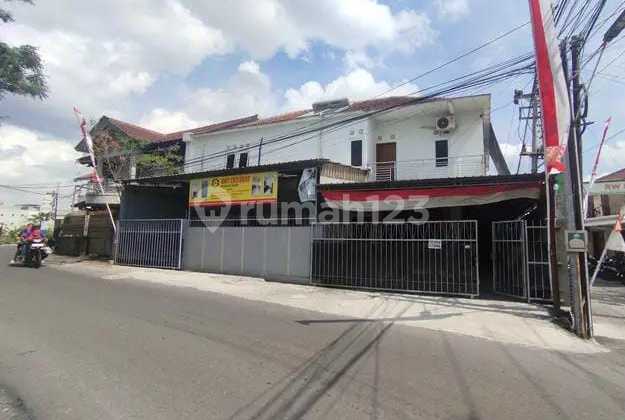 Kost Full Penghuni Furnished Strategis Hanya 800 M Dari UGM