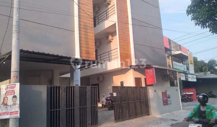 Strategic 4-Story Boarding House Near Many Campuses in Condong Catur