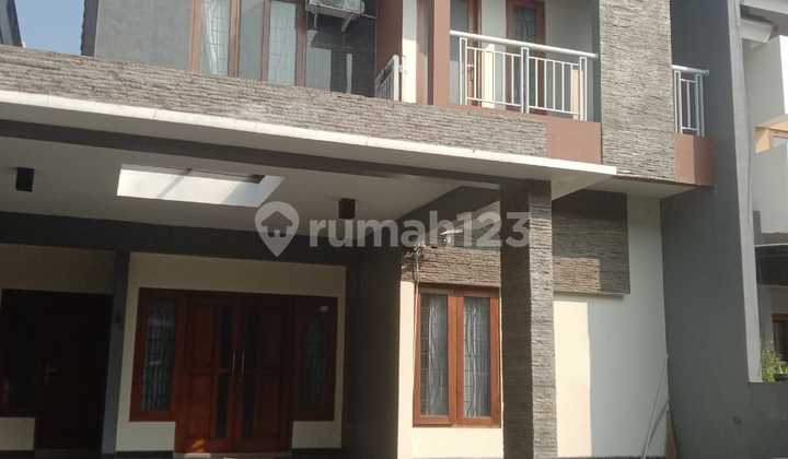 Rumah 2 Lantai Strategis Dekat Blok O, Timur JEC