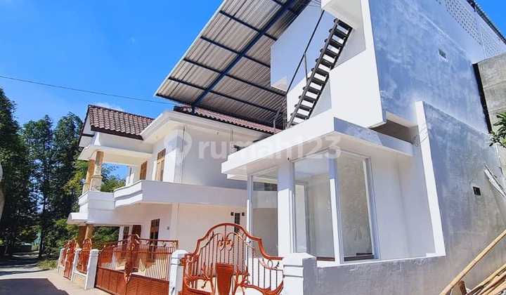 Kost 3 lantai 17 kamar strategis di Sleman, dekat Ring Road 2