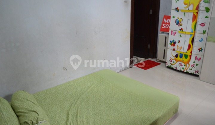 Kost strategis dekat UGM, UNY, Atma Jaya dan Pakuwon Mall Kost strategis dekat UGM, UNY, Atma Jaya dan Pakuwon Mall