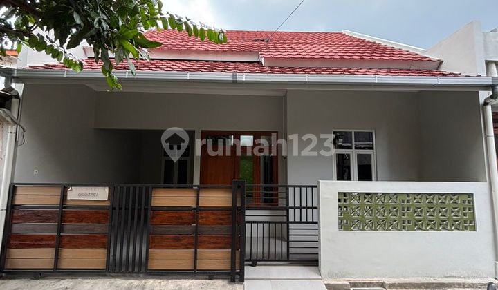 Strategic House Near AMIKOM, UII Condong Catur Strategic House Near AMIKOM, UII Condong Catur
