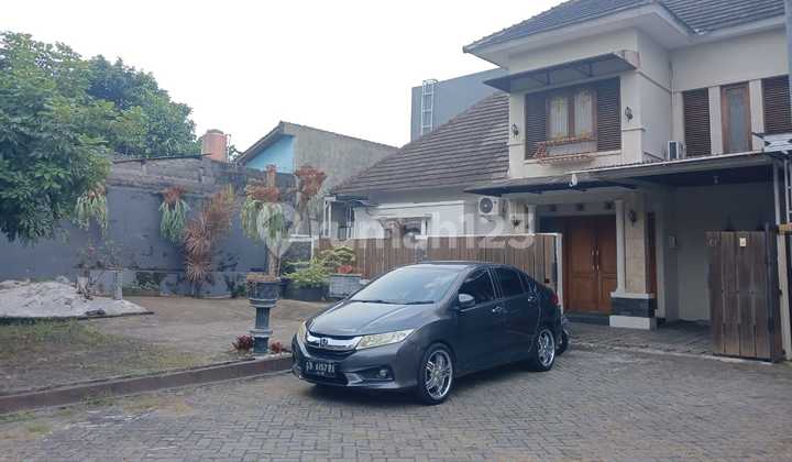 Rumah Bagus Semi Furnished Dekat Tugu Jogja, Sleman