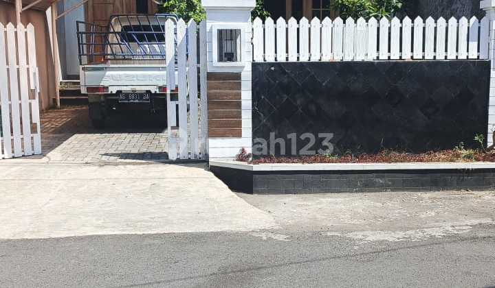 For Sale Fast Good Commercial Space House in Gondokusuman, Yogyakarta For Sale Fast Good Commercial Space House in Gondokusuman, Yogyakarta