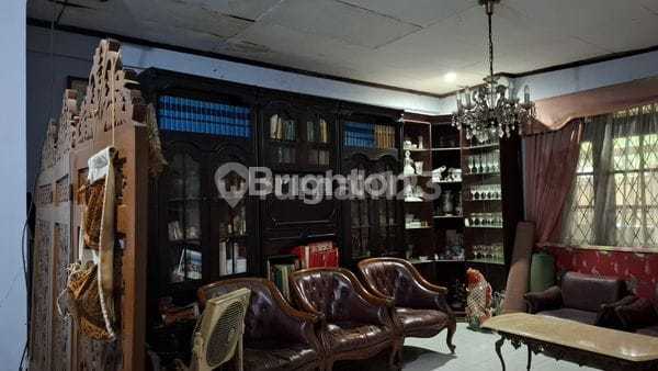 Dijual Rumah Keluarga Strategis Di Tebet 2