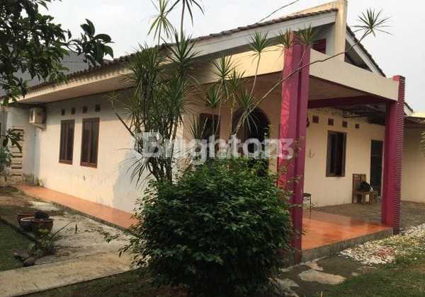 Dijual Cepat Rumah Bonus Halaman Luas Depan Jalan Besar Di Bojongsari Rumah Asri Dan Terawat 2