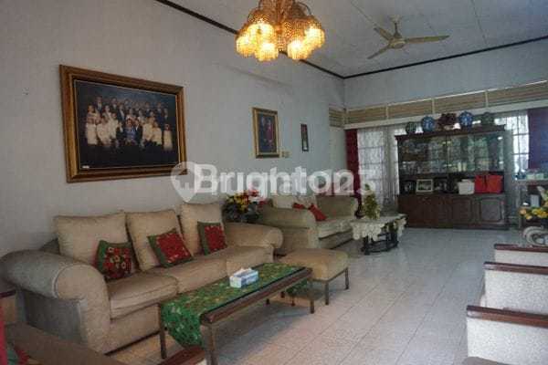 Family House for Sale in Strategic Location in Beji 2